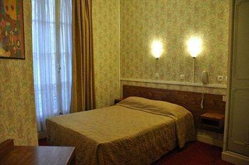 Hotel Des 3 Nations Parigi
